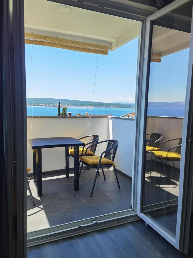Apartment Pek Crikvenica Eksteriør bilde