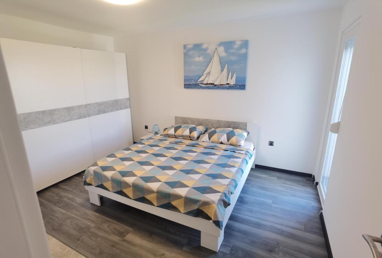 Apartment Pek Crikvenica Eksteriør bilde
