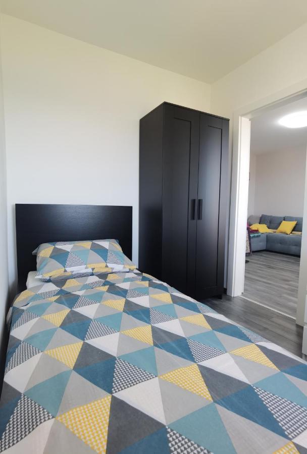 Apartment Pek Crikvenica Eksteriør bilde
