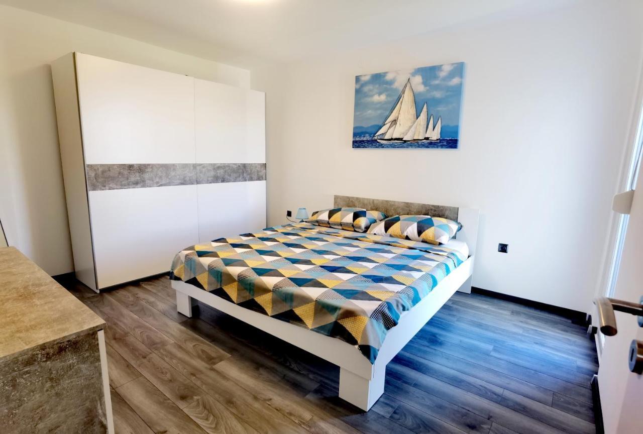 Apartment Pek Crikvenica Eksteriør bilde