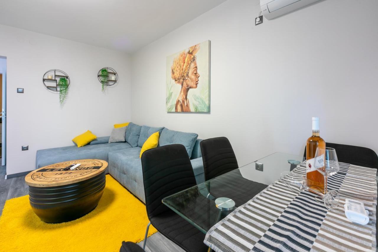 Apartment Pek Crikvenica Eksteriør bilde
